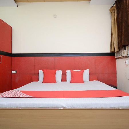 Oyo 29852 Hotel Golden View Abadpura Экстерьер фото