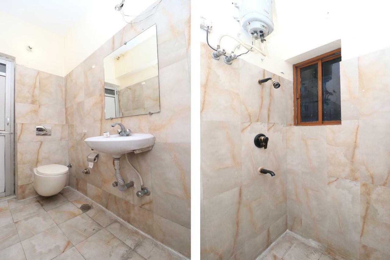Oyo 29852 Hotel Golden View Abadpura Экстерьер фото